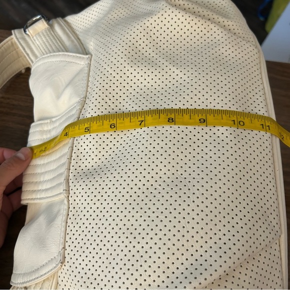 Matt & Nat faux leather Elegant Cream Women's Bag - Picture 5 of 12